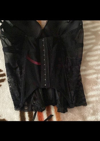 diğer Beden Siyah Dantel İşlemeli Gotik Büstiyer