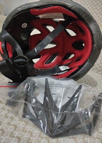 Beyaz-gri bisiklet kaskı - Görsel 6