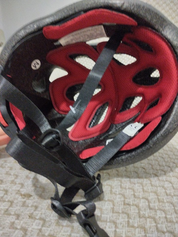 Beyaz-gri bisiklet kaskı - Görsel 5