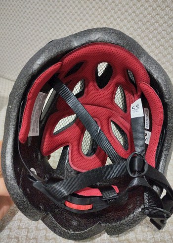 Siyah bisiklet kaskı - Görsel 4