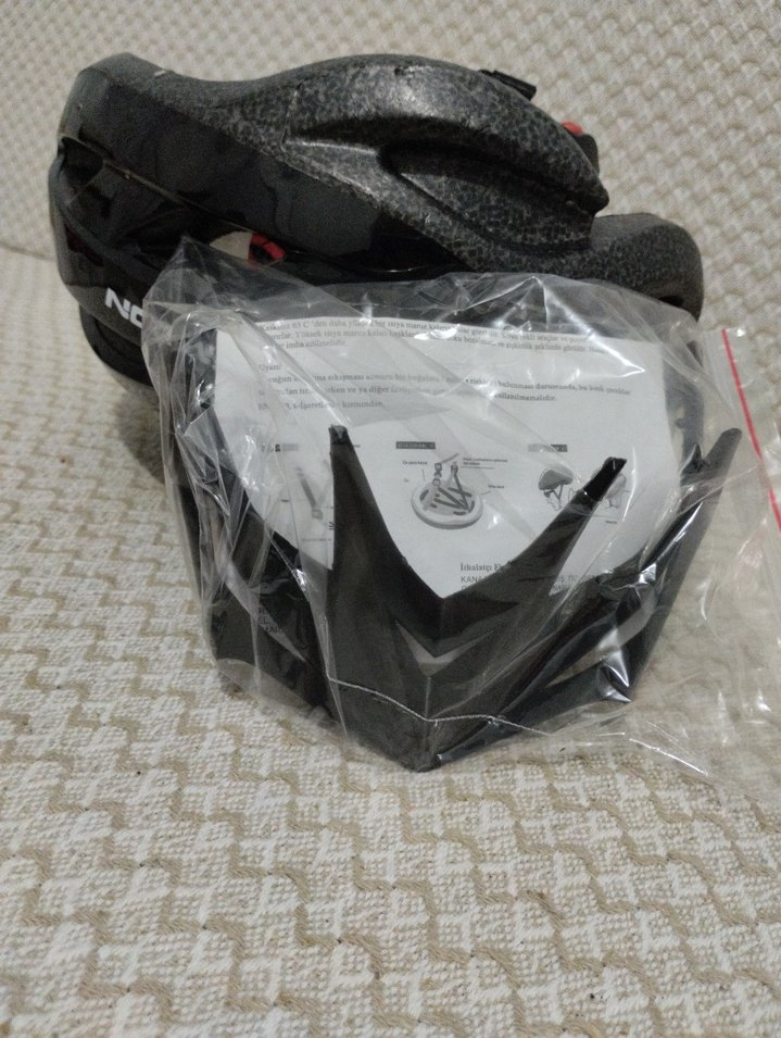 Siyah bisiklet kaskı - Görsel 5