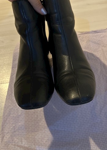 Bershka Siyah Topuklu Bot - Görsel 9