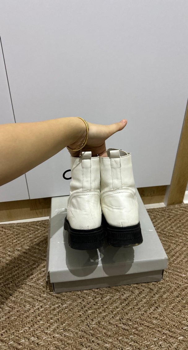 Beyaz Kadın Bot - Görsel 5