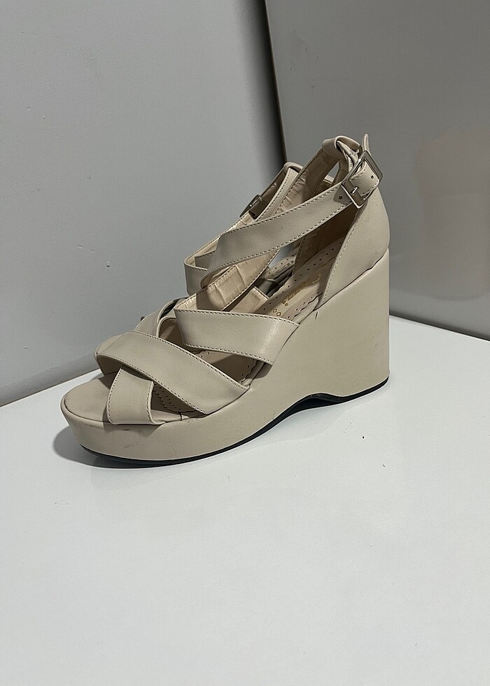 Dolgu topuk - Görsel 3