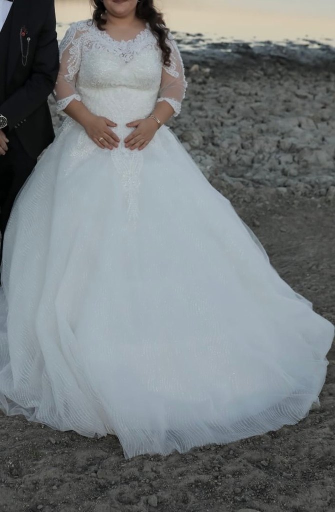 V Yaka Uzun Kollu Beyaz Gelinlik - Görsel 3