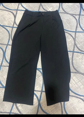 Düğmeli Siyah Midi Kadın Kumaş Pantolon - Görsel 2