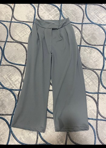 Gri Bol Kesim Midi Kumaş Pantolon - Görsel 2