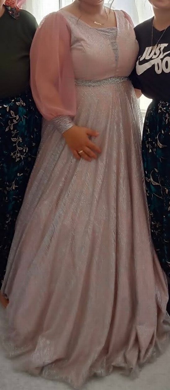 Pembe İşlemeli Uzun Kol Drapeli Nişan Elbisesi - Görsel 2