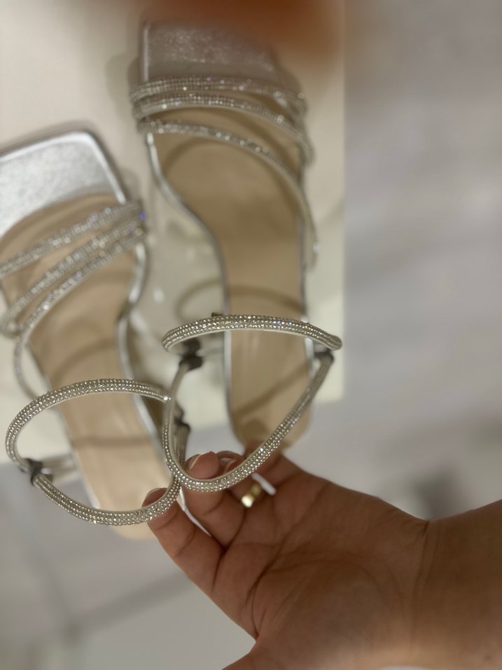 Gri Yılan Desenli Taşlı Topuklu Kadın Ayakkabı - Görsel 3