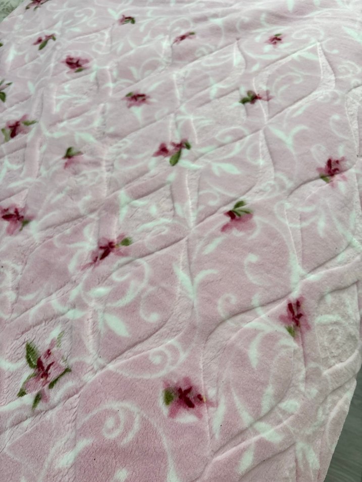 Pembe Çiçek Desenli Pastel Battaniye - Görsel 2
