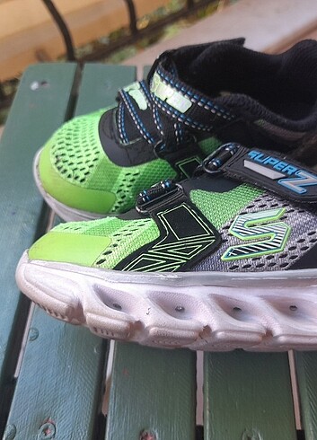 Skechers 24 numara çocuk ayakkabisi