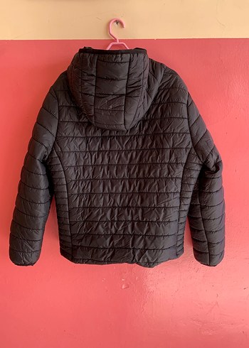 LC Waikiki Siyah Kapüşonlu Fermuarlı Kadın Mont