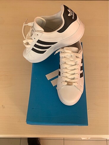 Adidas Adidas spor ayakkabı (36)
