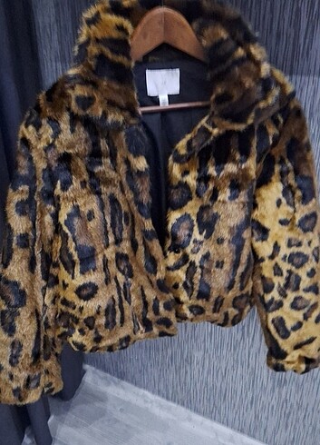 H&M Peluş Tülü çok şık gösterişli Anne kız Montu mevcuttur