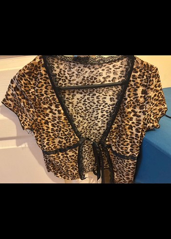 Sheinside Dantel Detaylı Leopar Desenli V Yaka Mini Kadın Atlet