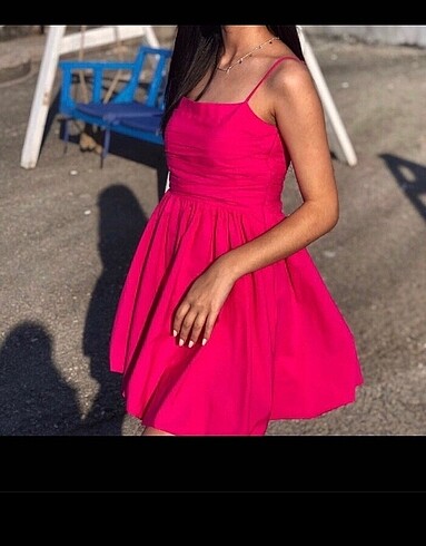 pembe kısa elbise
