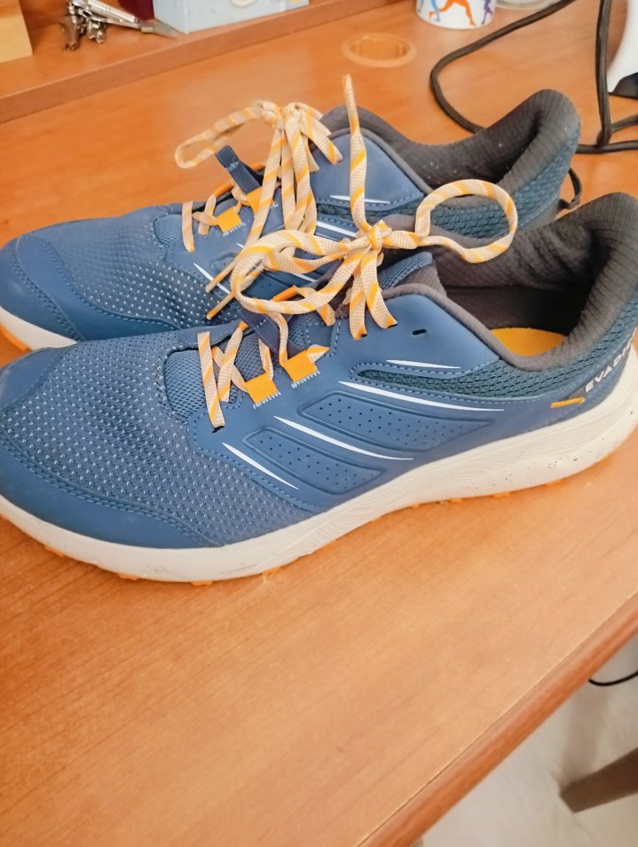 Decathlon koşu ayakkabısı - Görsel 2