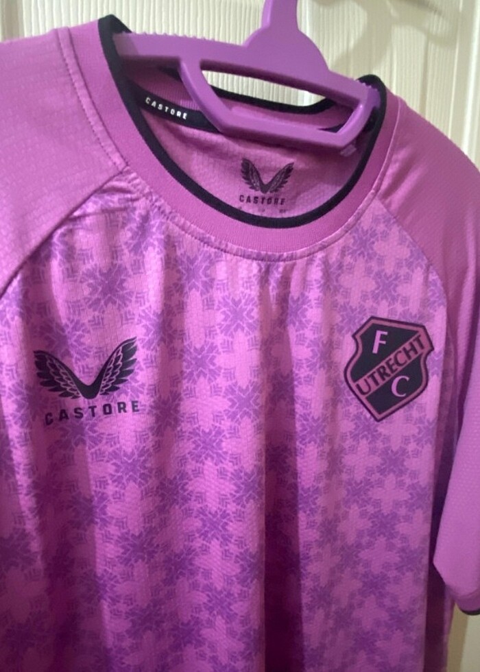 UTRECHT ORJİNAL FORMA - Görsel 2