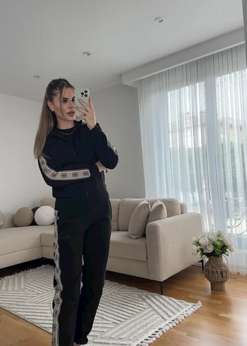 Guess Siyah Eşofman Takımı Kadın XL Etiketli Barkotlu Sıfır Ürün