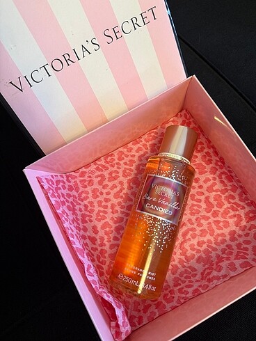 VİCTORİA SECRET VÜCUT SPREYİ BARE VANILLA CANDIED BARKOTLU SIFIR