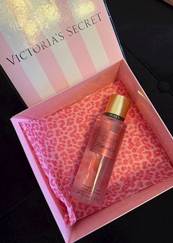 Victoria's Secret vücüt spreyi barkotlu sıfır ürün - Görsel 13