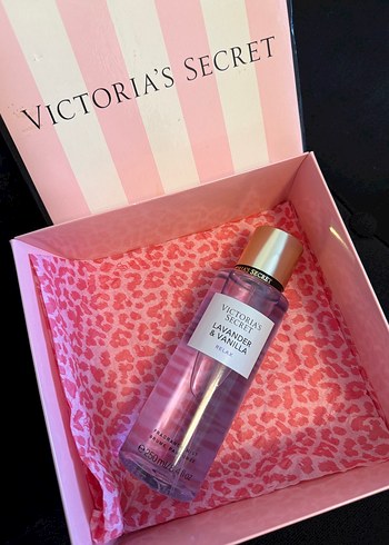 Victoria's Secret vücüt spreyi barkotlu sıfır ürün - Görsel 16