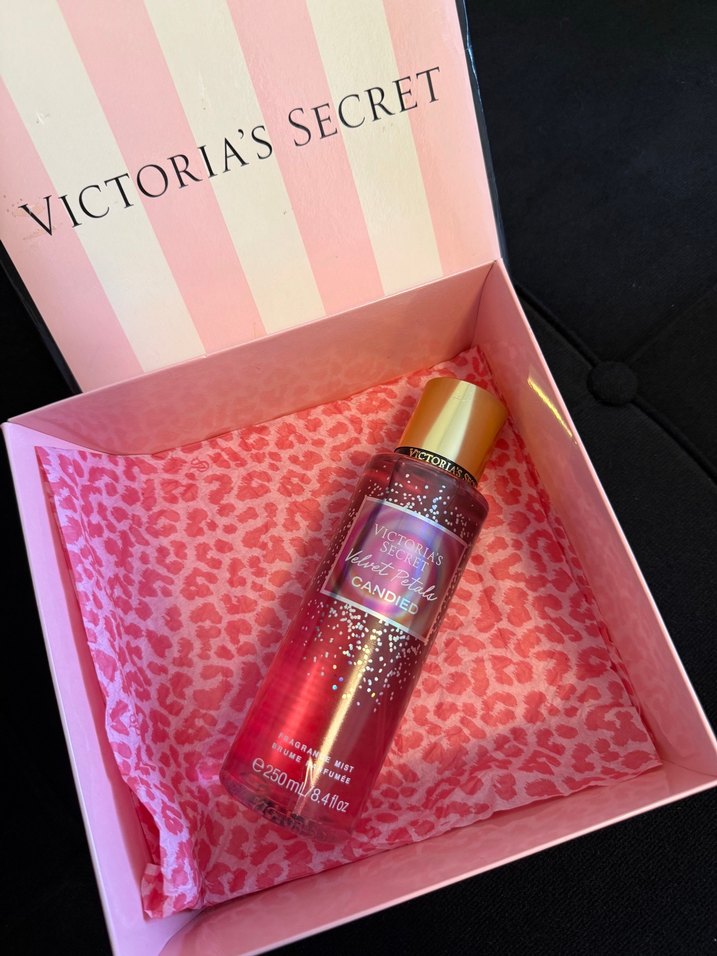 Victoria's Secret vücüt spreyi barkotlu sıfır ürün - Görsel 4