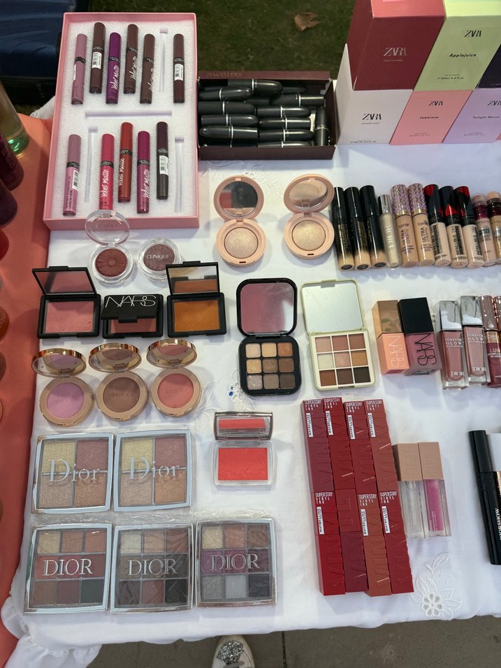 parfüm ruj allık kapatıcı rimel hıglıgter gloss fondöten makyaj - Görsel 2