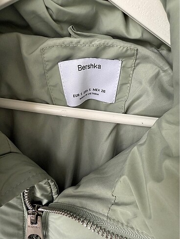 s Beden yeşil Renk Bershka mont