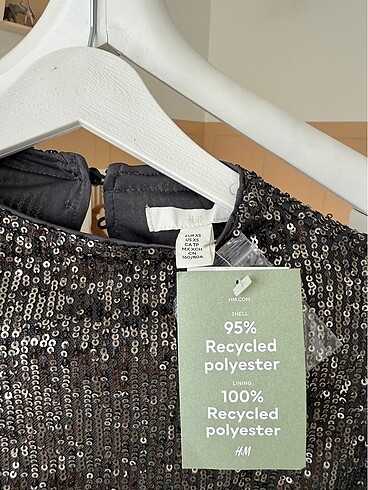 H&M H&M etiketli pullu tshirt