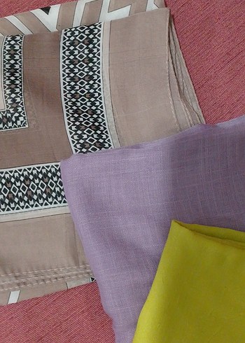 Çiçek Desenli Kadın İpek eşarp - Görsel 3