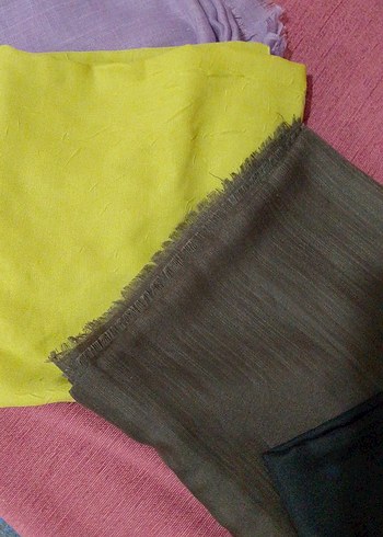 Çiçek Desenli Kadın İpek eşarp - Görsel 2