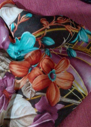 Çiçek Desenli Kadın İpek eşarp - Görsel 5