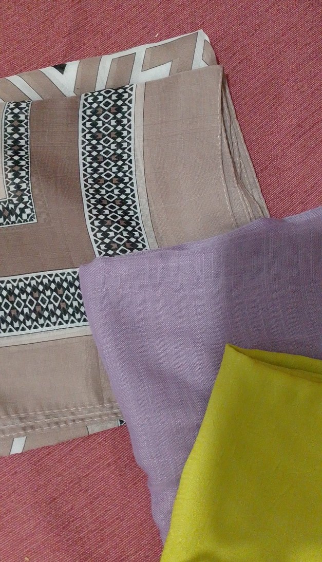 Çiçek Desenli Kadın İpek eşarp - Görsel 3