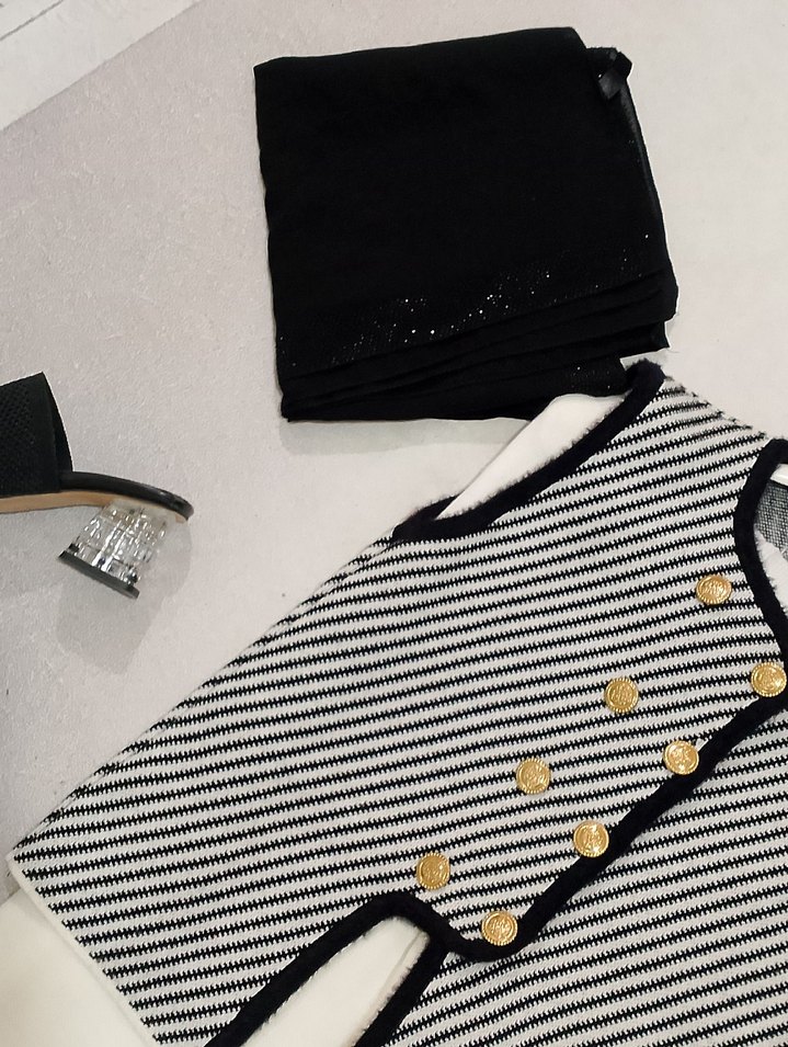 Zebra Desenli Düğmeli Mini Ofis Elbisesi 4 lù kombin - Görsel 2