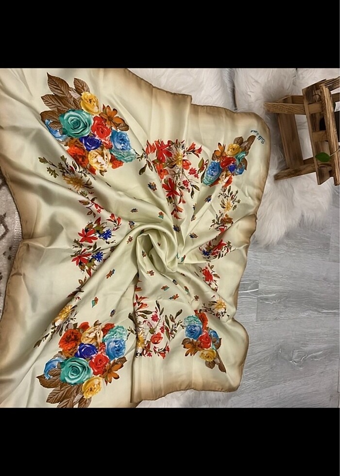 Silk Home ipek eşarp - Görsel 3