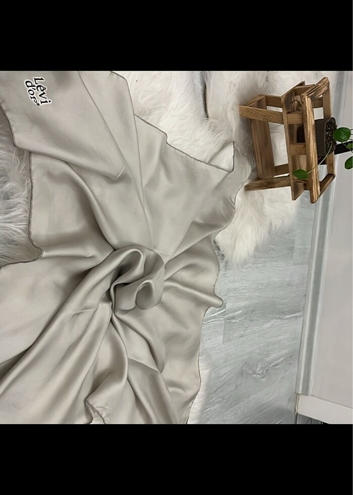 Armine İpek eşarp  Twill - Görsel 4