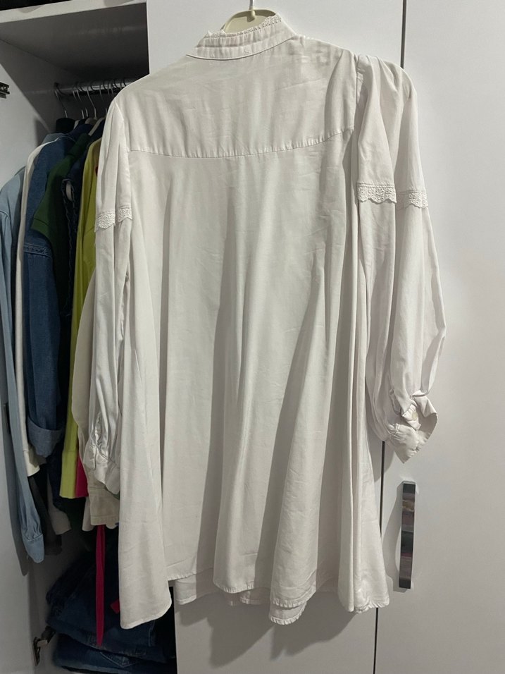 Fırfırlı Nakışlı Beyaz Keten Midi Gömlek - Görsel 5