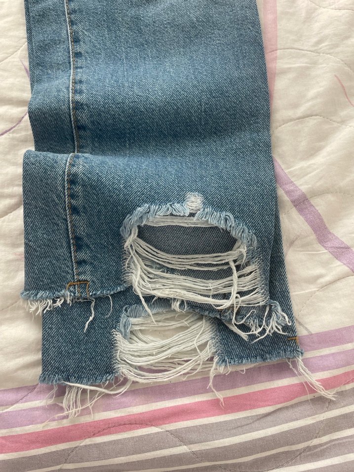 Kadın Mavi Denim Bol Kesim Yırtık Jean - Görsel 3