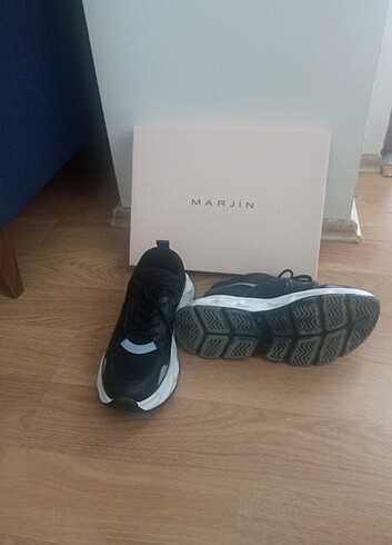 40 Beden Marjin spor ayakkabı 