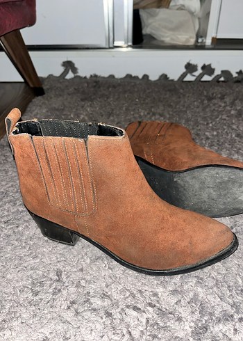 Kahverengi Süet Kadın Botlar - Görsel 3