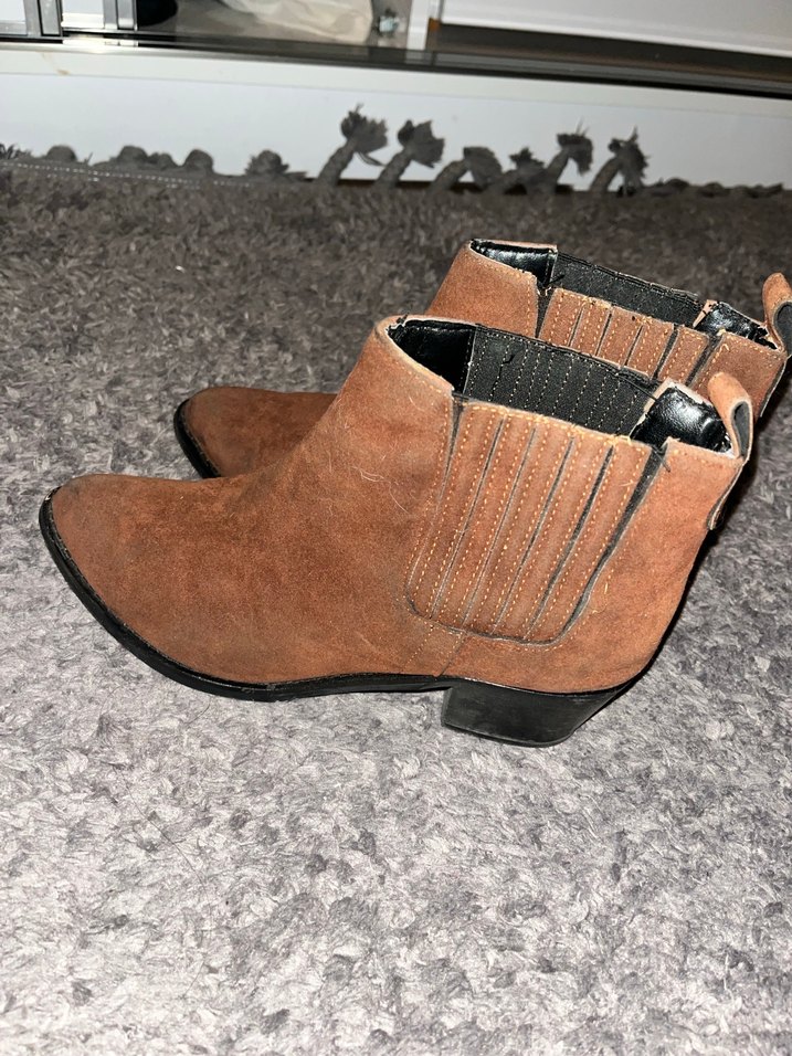 Kahverengi Süet Kadın Botlar - Görsel 5