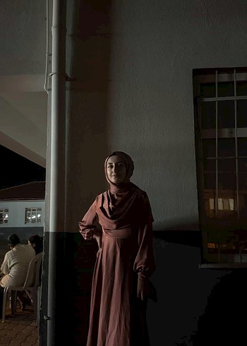 Pembe Drapeli Uzun İpek Elbise - Görsel 4