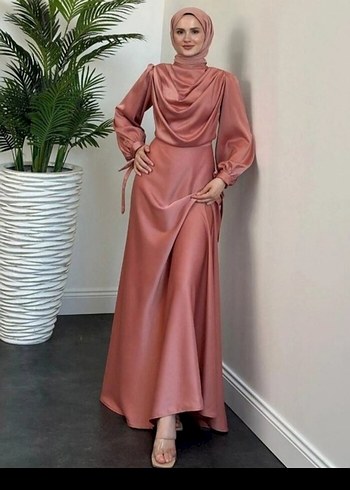 Pembe Drapeli Uzun İpek Elbise - Görsel 2