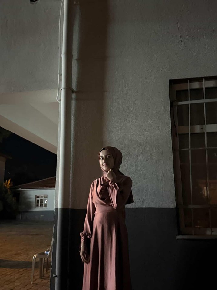 Pembe Drapeli Uzun İpek Elbise - Görsel 3