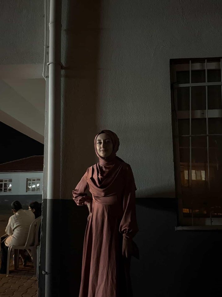 Pembe Drapeli Uzun İpek Elbise - Görsel 4