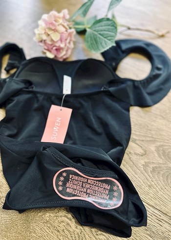 Suwen fırfırlı mayo - Görsel 8