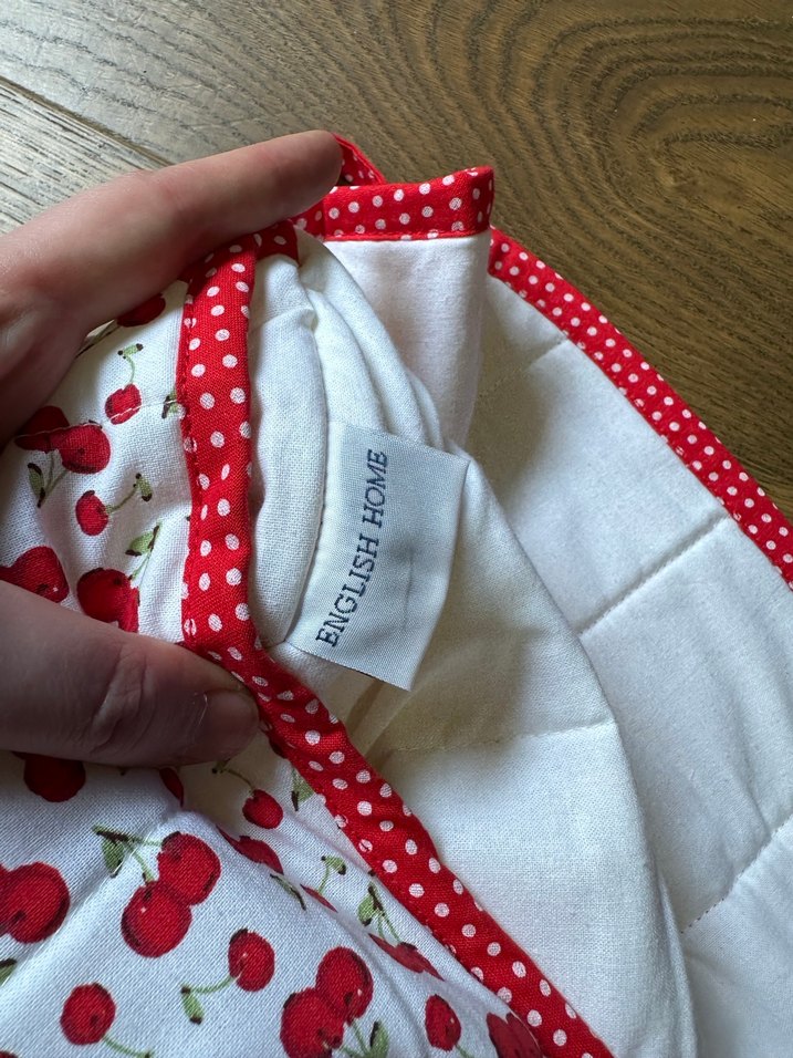 Nakışlı Renkli Kırmızı Mutfak Önlüğü - Görsel 3