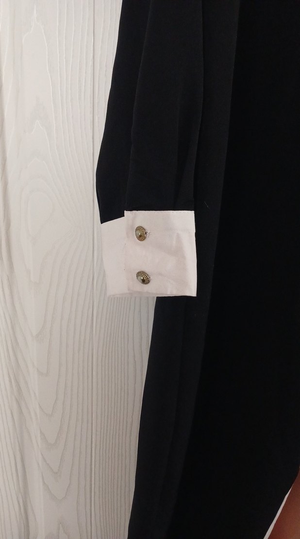 Uzun Kollu Siyah Kadın Tunik - Görsel 2