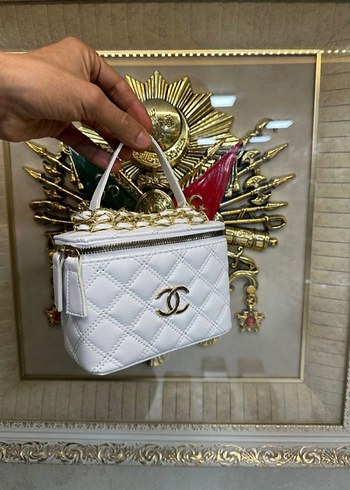 Kahverengi her renk ve  Desenli Zincir Detaylı Deri Çanta. - Görsel 2